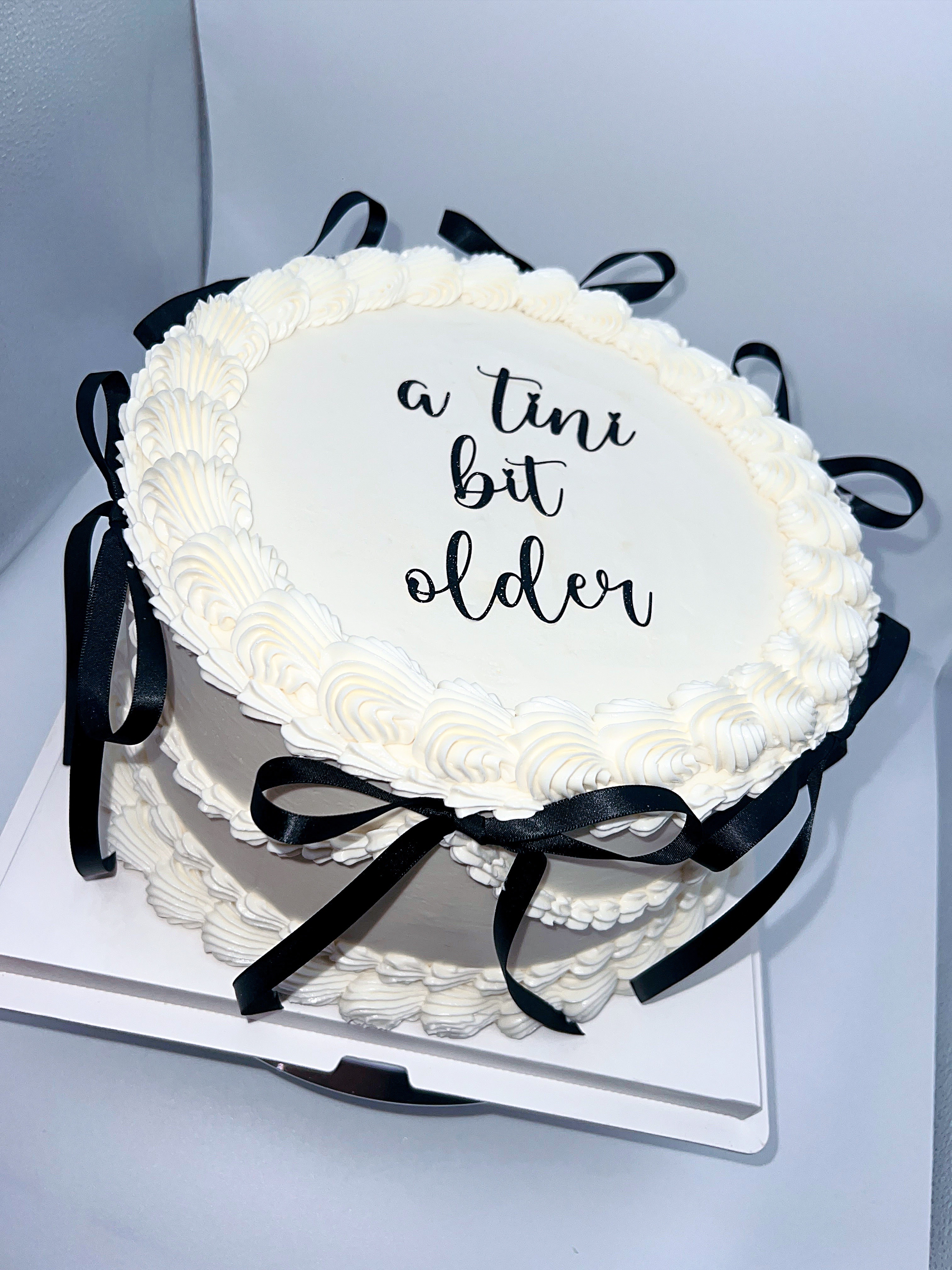 10in 2 Layer Round Cake 