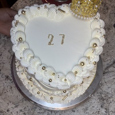 Heart Cake (8 Inch)  85 And Up