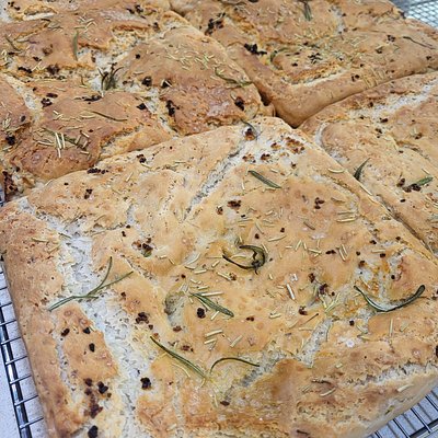 Rosemary & Garlic Focaccia (Vegan)