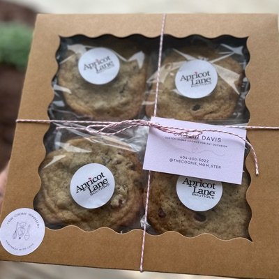 Chocolate Chip Cookies Lg (per dozen)