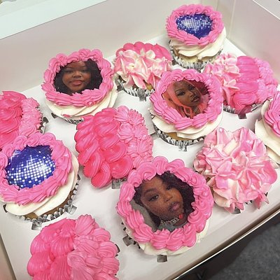Custom Cupcakes 