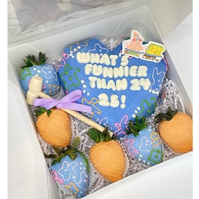 Breakable Heart With 6 Chocolate Cover Berrys