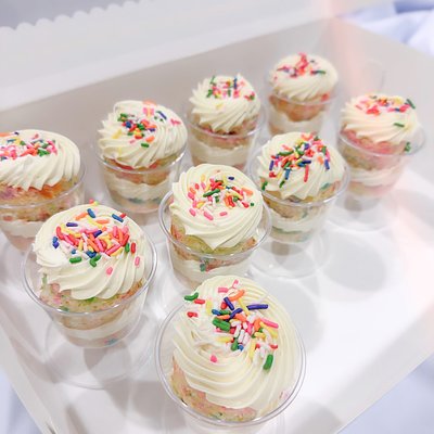 Cake shooter
