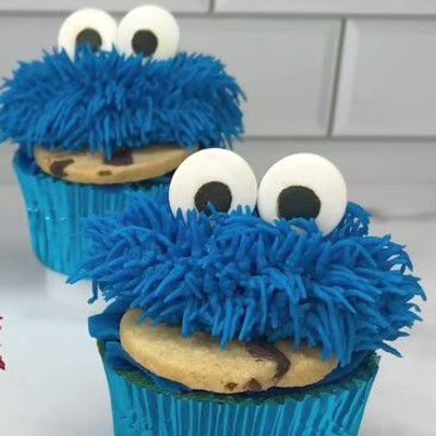 Cookie Monster Cupcake 