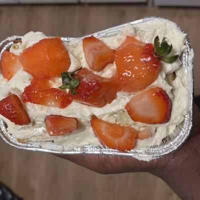 Strawberry Shortcake With buttercream Frosting 