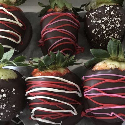 Chocolate Dipped Strawberries