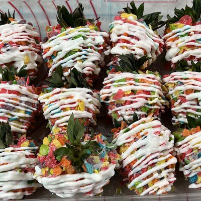 Fruitty Pebbles Covered Strawberries 