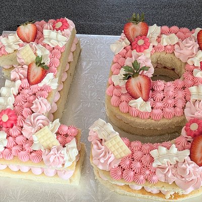 Custom Number Or Letter Cake
