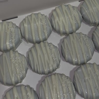 1 Dozen Oreos