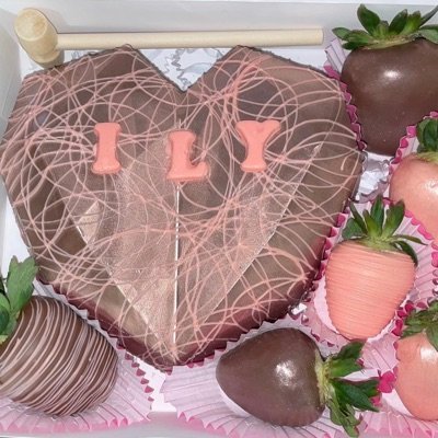 Breakable Heart w/ 6 Berries