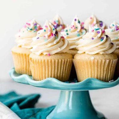 Standard Cupcakes/Dozen