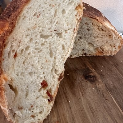 Sundried Tomato And Garlic Sourdough Loaf