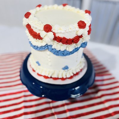 6” Buttercream Round 