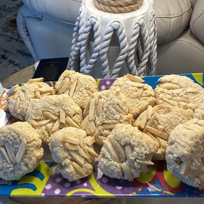 Almond Cookies