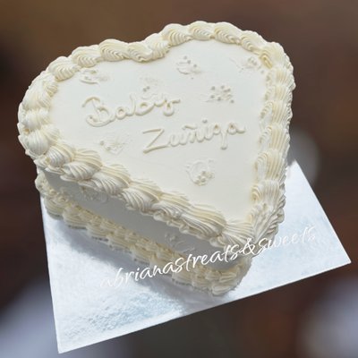 2 Layer 8in Heart Cake (18-22 Slices)
