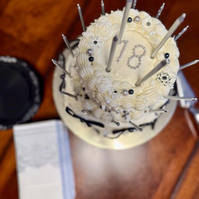 2 Tier Cake