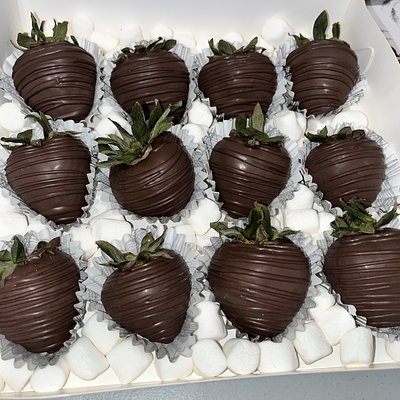 Milk Chocolate Chocolate Covered Strawberry 
