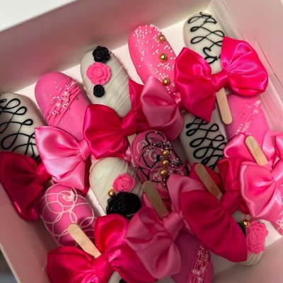 Cake sickles 