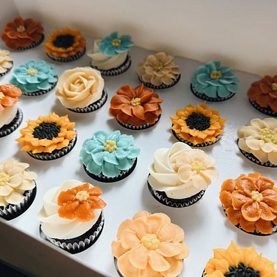 Mini Cupcakes Floral Design 