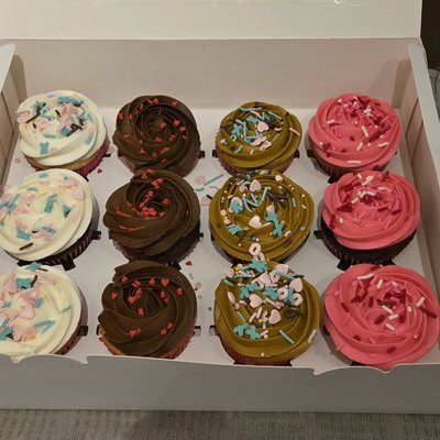 12 Count Cupcakes