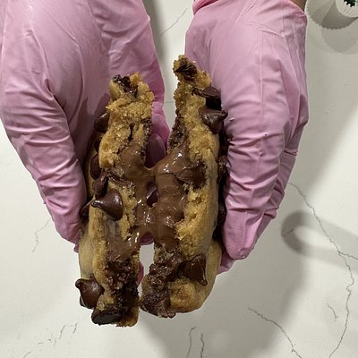 Nutella Stuffed Chocolate Chip Cookies, 3.5 oz., 1 A Dz.