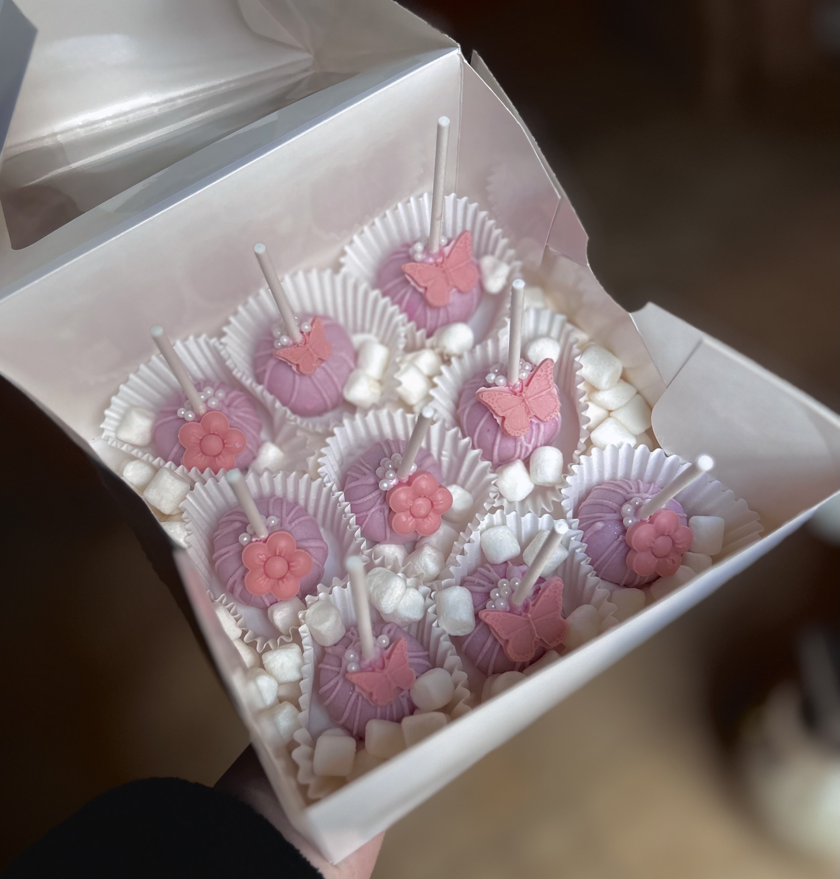 Themed Cake Pops