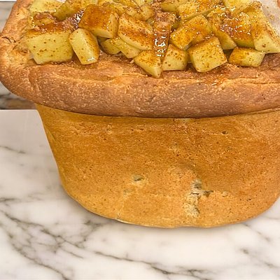 Apple Spice Loaf W/ Caramel Apples 