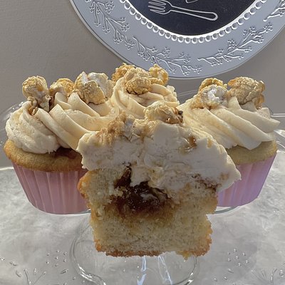 Caramel Popcorn Cupcakes