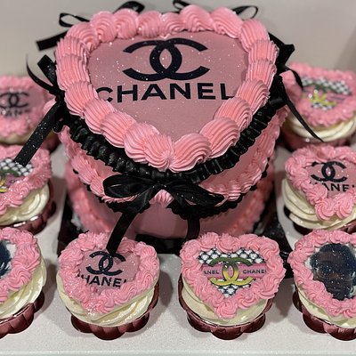 Bento Box Cake & Cupcakes