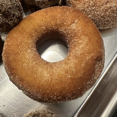Cinnamon Sugar Donuts 4 Pack