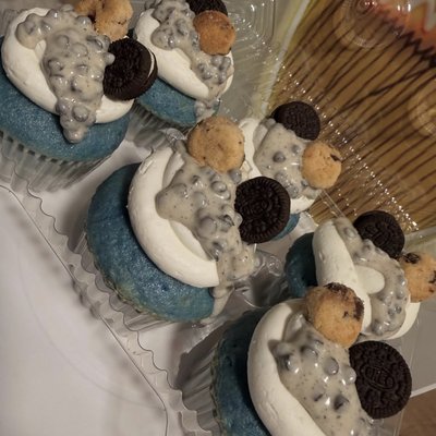Cookie Monster Cupcakes