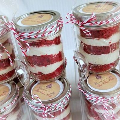 Valentine’s Day Cake Jars