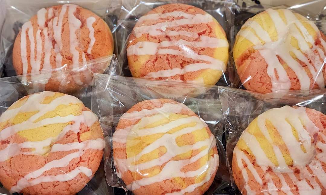 6 Soft Baked Cookies