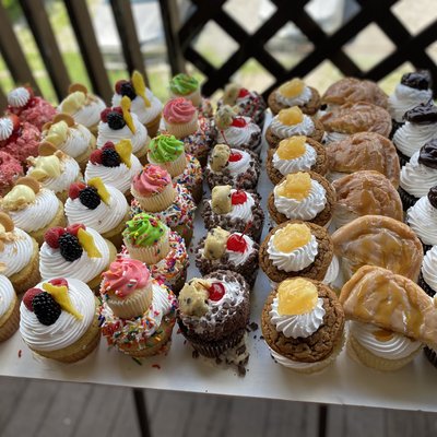 BUILD A CRAVE CAKE BOX 🧁 