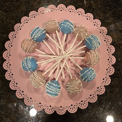 🍡 Custom Cake Pops 🍡