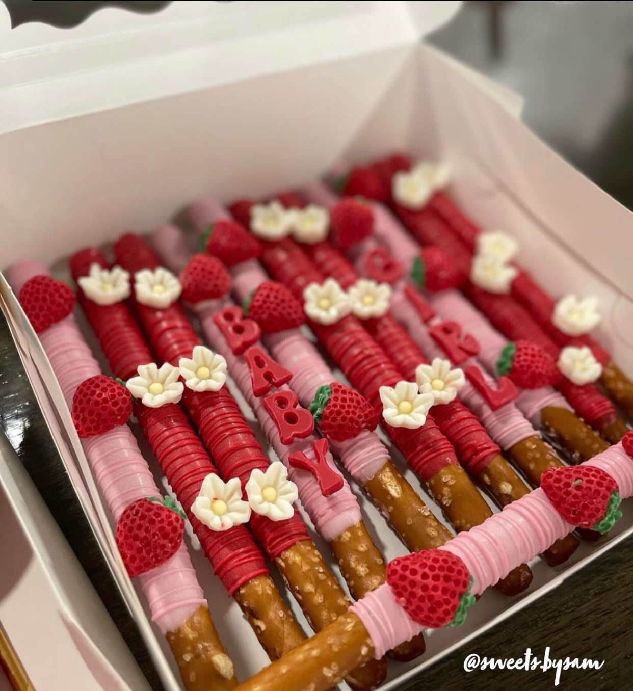 Dipped Pretzels (Regular Or Rods)