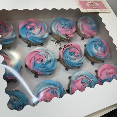 DOZEN *CUSTOM* CUPCAKES 