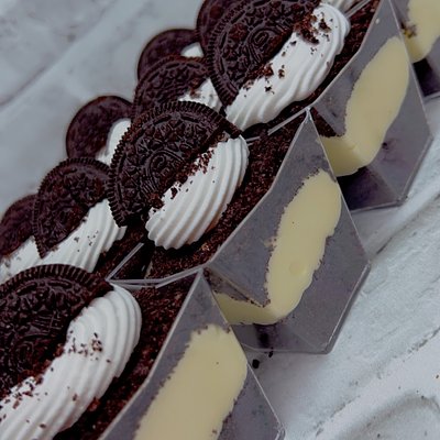 Oreo Cheesecake Shooters