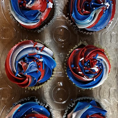 Chocolate Cupcakes with Red, White, and Blue Icing with Sprinkles (6 Pack)