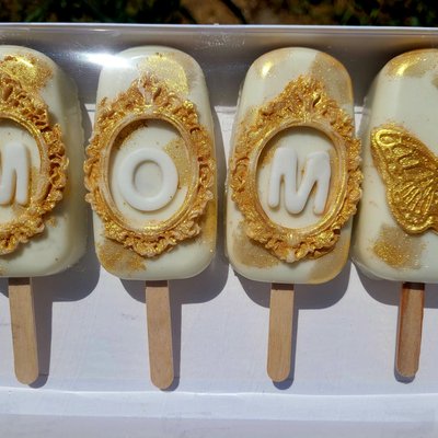 Half Dozen- One Dozen Customizable Cake Sicles 
