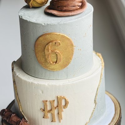 2 Tier Cake (8 Inch And 6 Inch-serves 42-51)