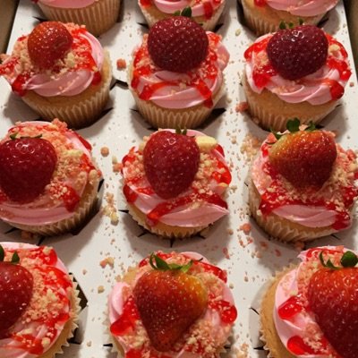 Cupcakes (dozen)