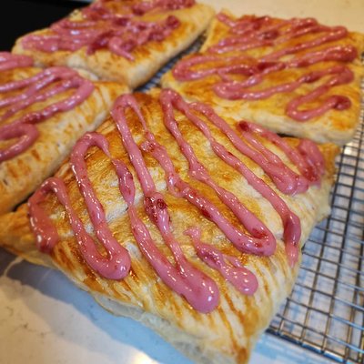 Pastry Pockets (Black Rock) 