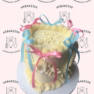 6 Inch Vintage Heart Standard (Serves 20 +)