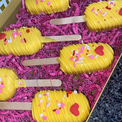 CAKESICLES 