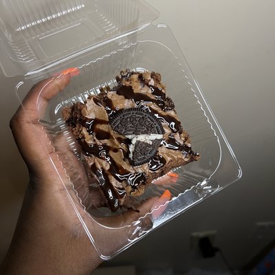 Single Oreo Brownie With Nuts