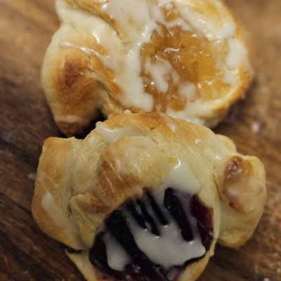 1/2 Dozen Raspberry/Apple Danishes 