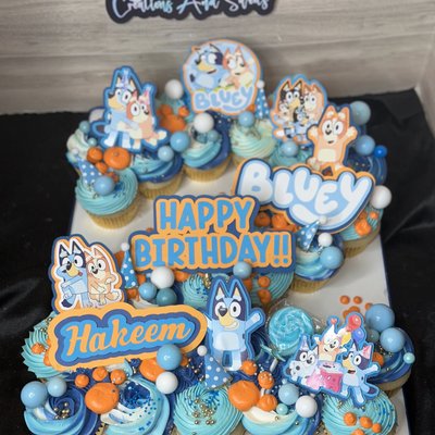 Small Cupcake Cake (24-30ct)