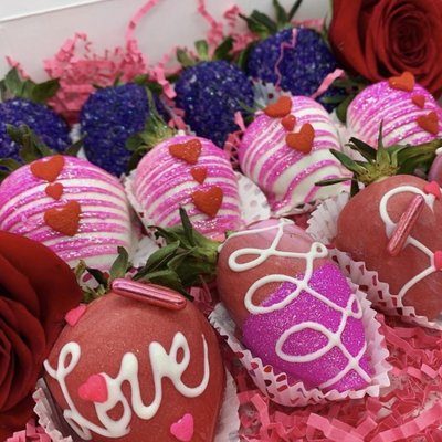💕Chocolate Covered Strawberries💕