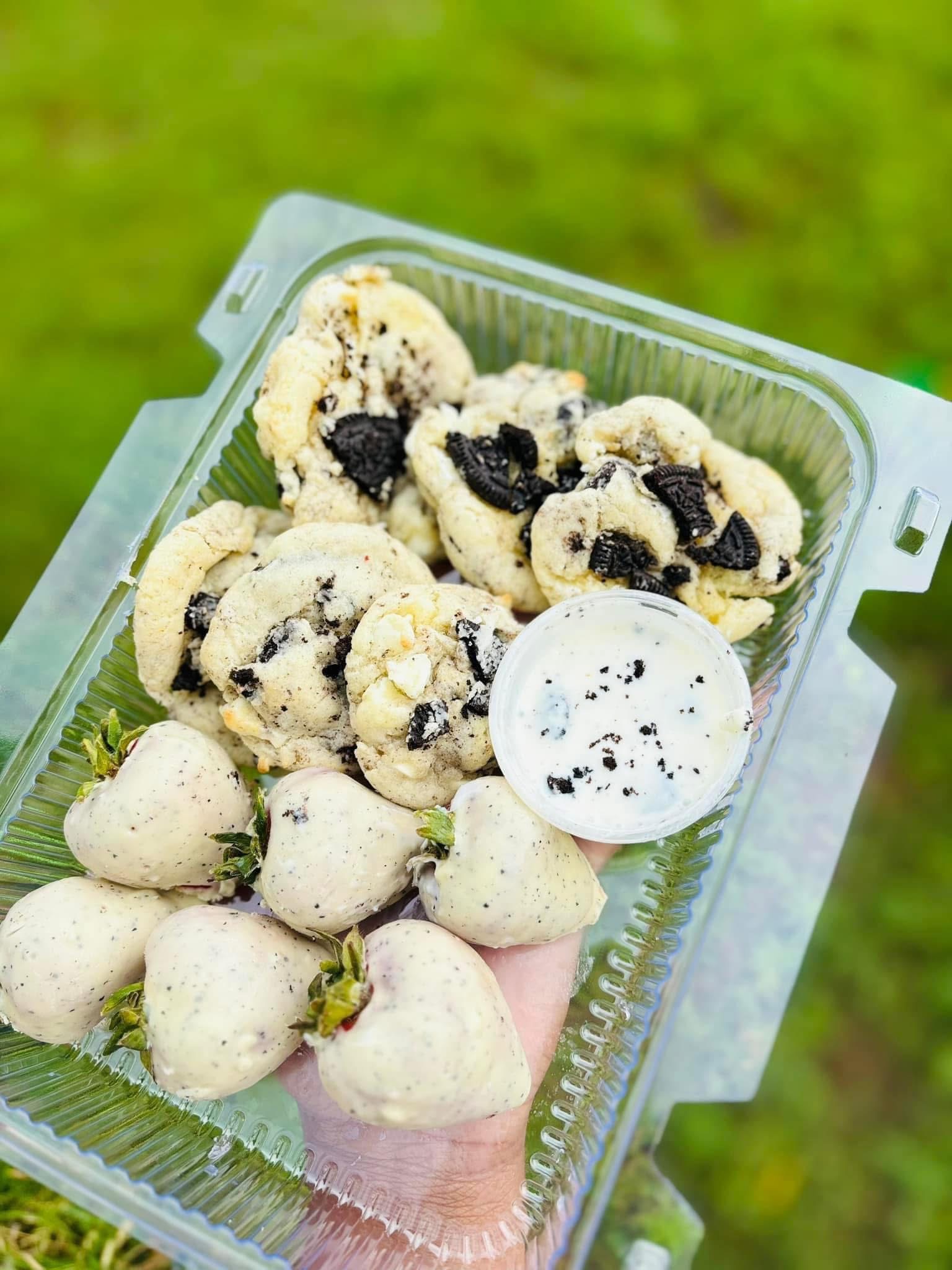 Cookies And Creme Combo Box 